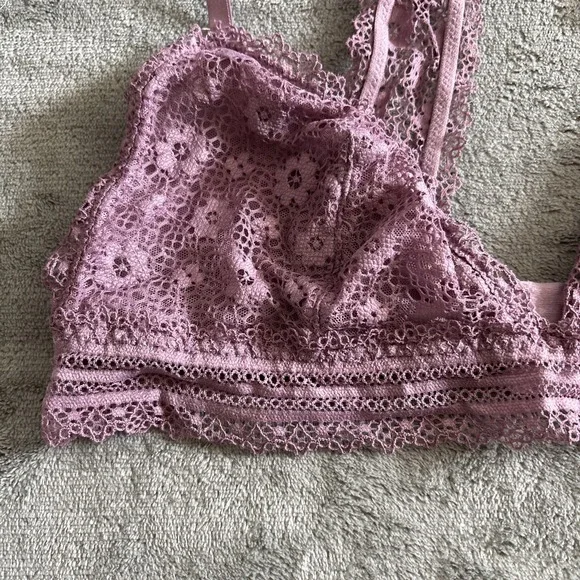 Victorias Secret Bralette Large Purple Sheer Lace Racerback NWOT‎ - Picture 2 of 7